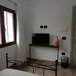 Living G לינה וארוחת בוקר קליארי