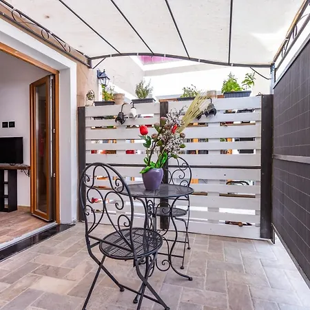 Living G 住宿加早餐酒店